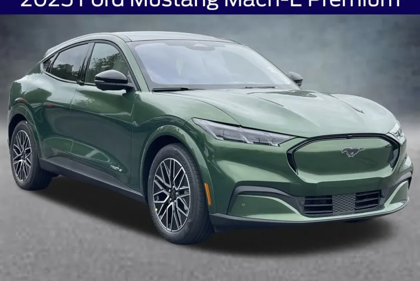 2025 Ford Mustang Mach-E Premium photo 1