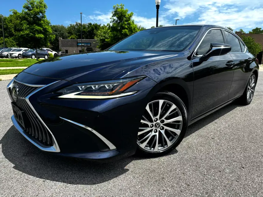 2019 Lexus ES 350 photo 1