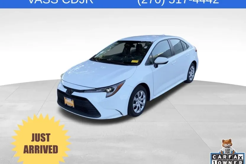 2024 Toyota Corolla LE photo 1