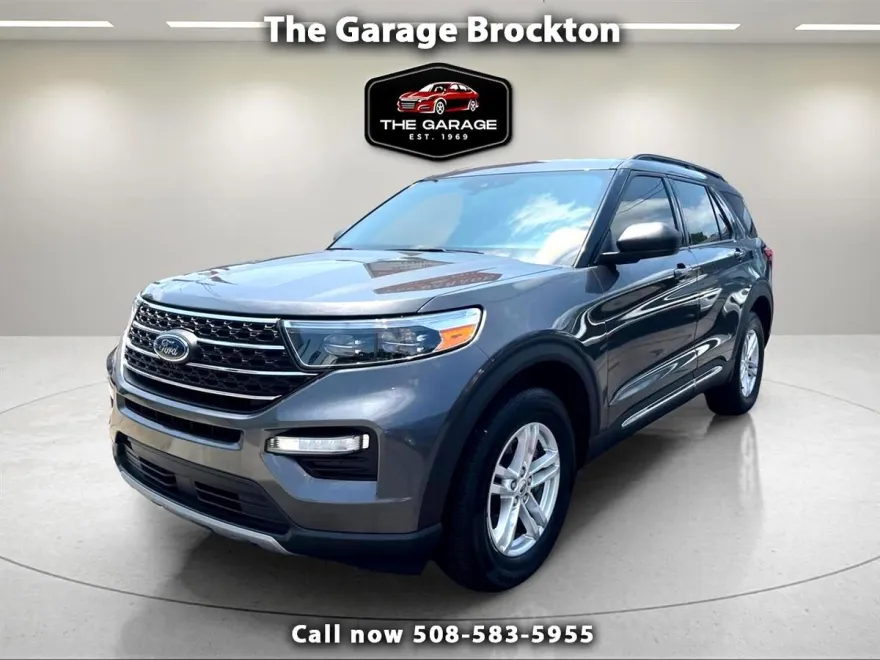 2020 Ford Explorer XLT Sport photo 1