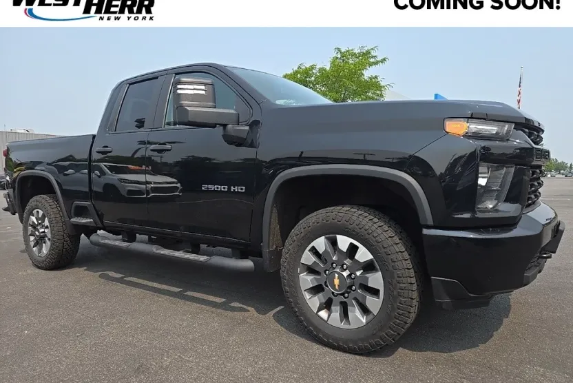 2022 Chevrolet Silverado 2500HD Custom photo 1