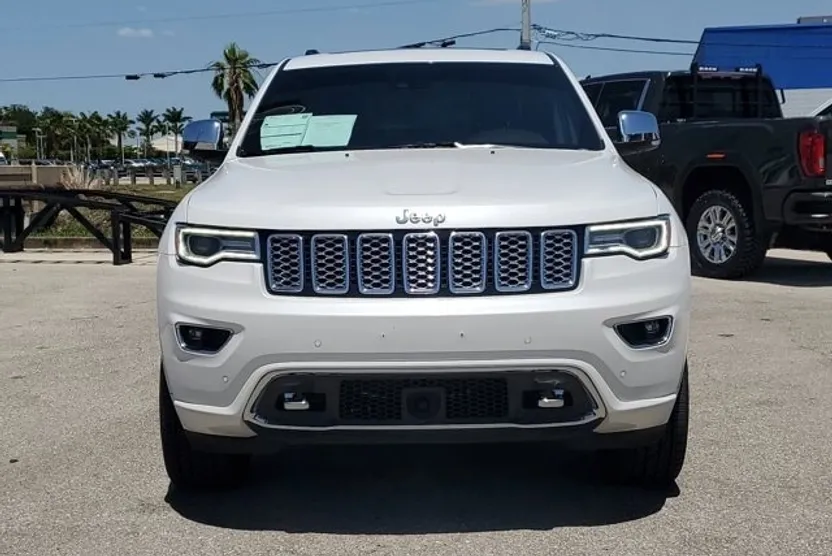 2017 Jeep Grand Cherokee Overland photo 1