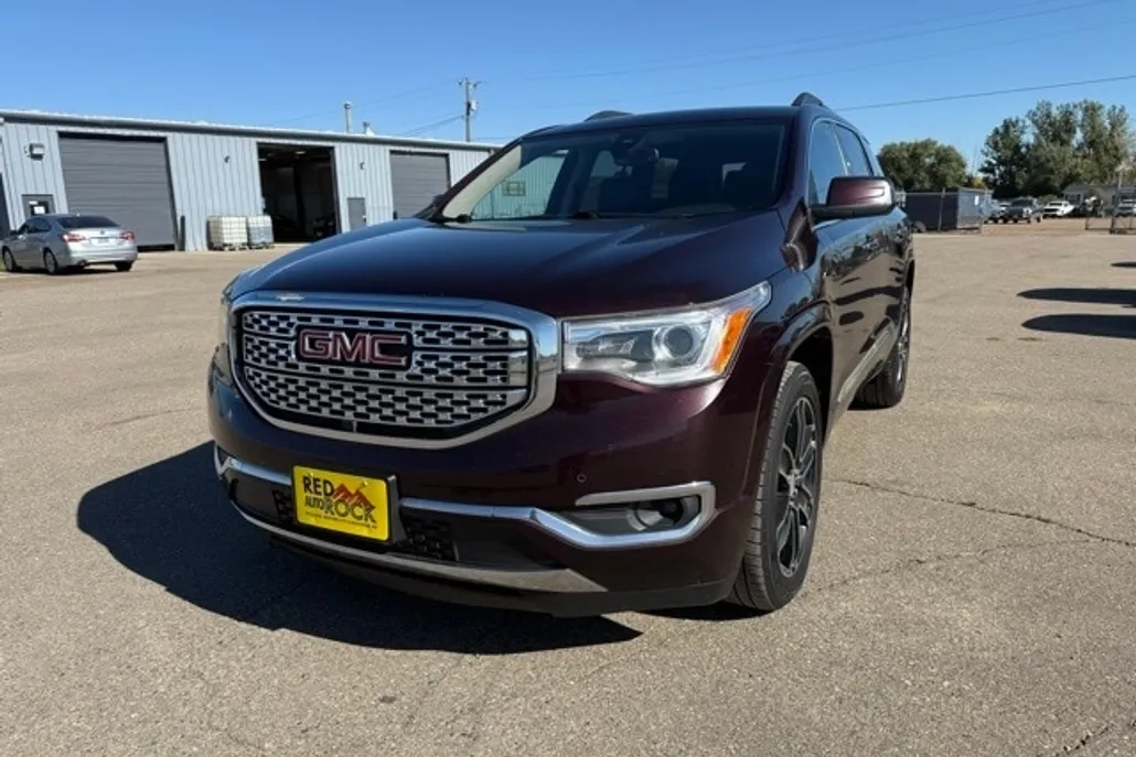 2017 Gmc Acadia Denali photo 1