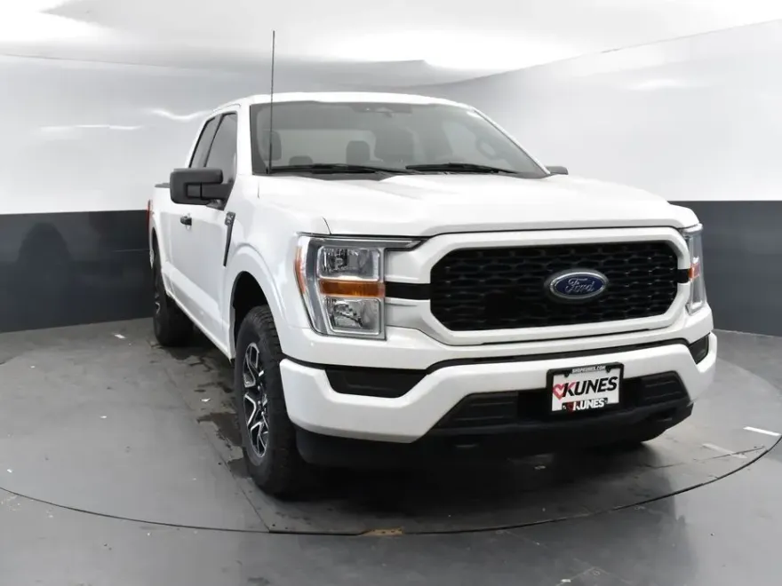2022 Ford F-150 XL photo 1