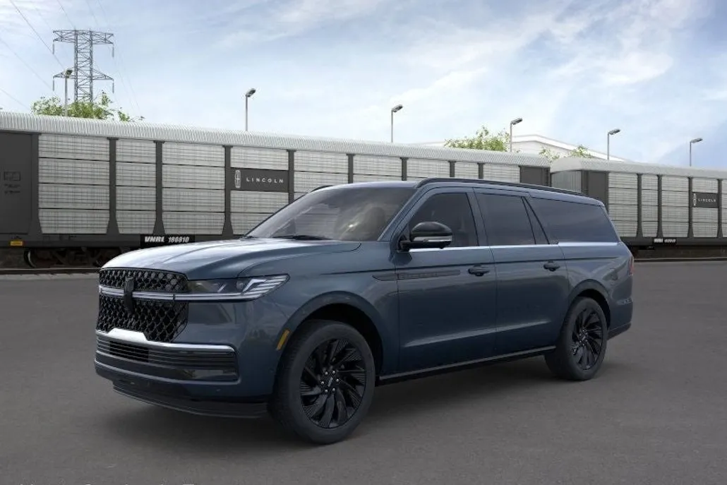 2025 Lincoln Navigator L Reserve photo 1
