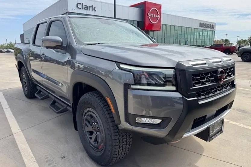 2026 Nissan Frontier PRO-4X photo 1