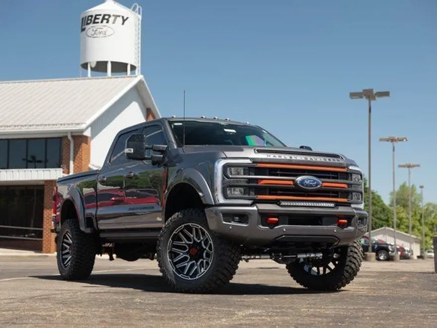2024 Ford F-250 photo 1