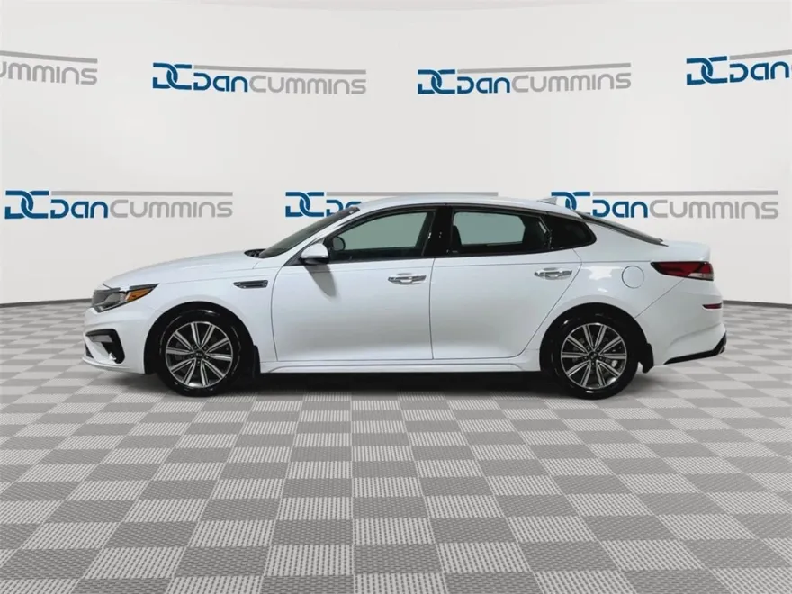 2019 Kia Optima EX photo 1