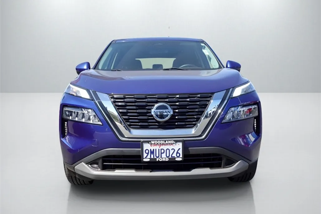 2021 Nissan Rogue SV photo 1