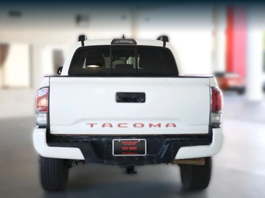 2019 Toyota Tacoma Double Cab SR photo 1