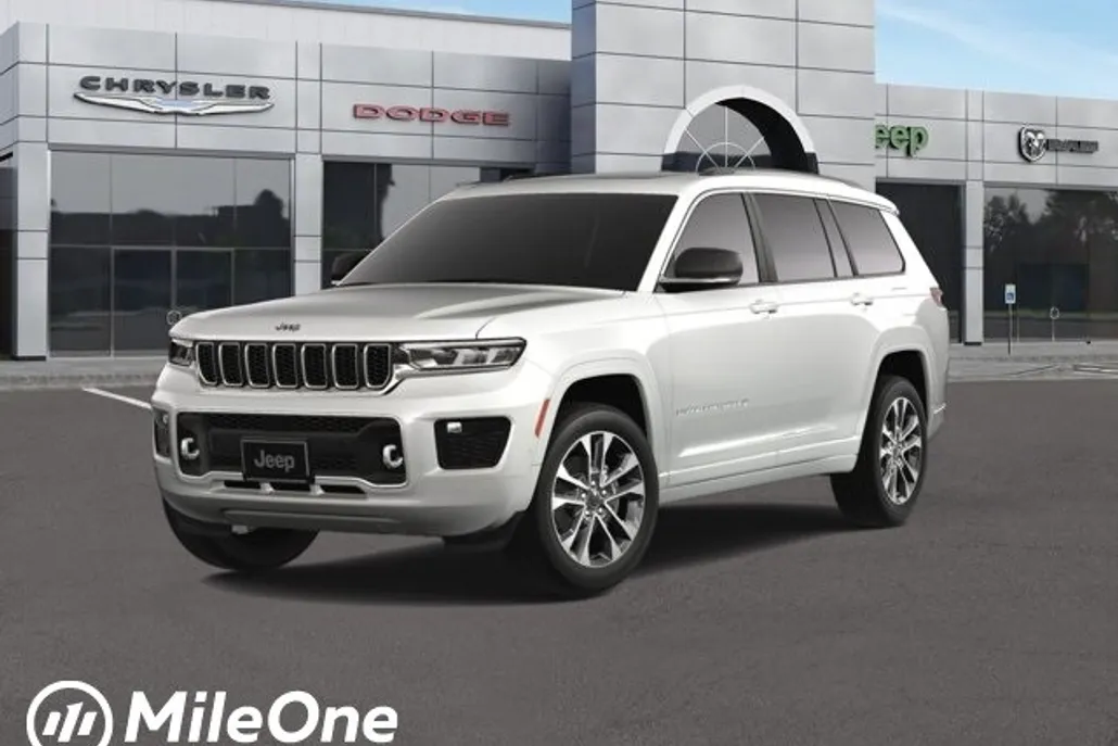 2025 Jeep Grand Cherokee Overland photo 1