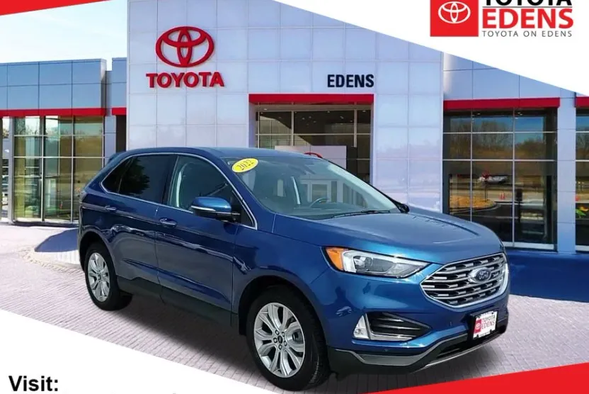 2022 Ford Edge Titanium photo 1