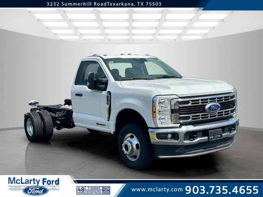 2024 Ford F-350 XLT photo 1