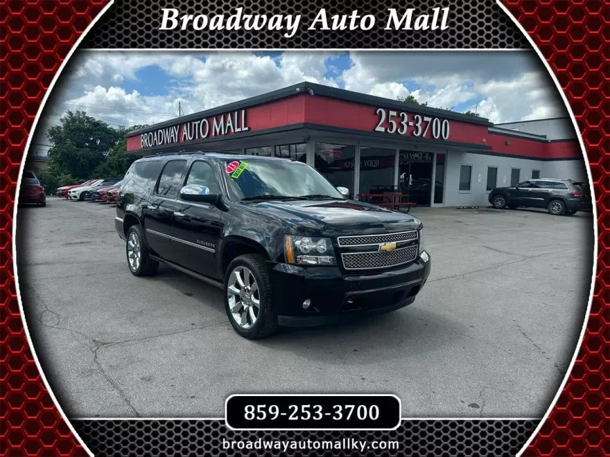 2013 Chevrolet Suburban 1500 LTZ photo 1