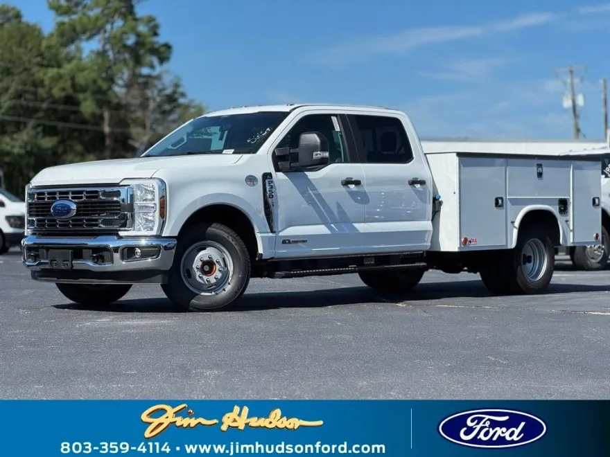 2025 Ford F-350 photo 1