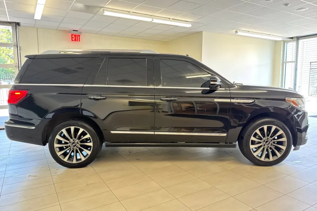 2021 Lincoln Navigator Reserve photo 1