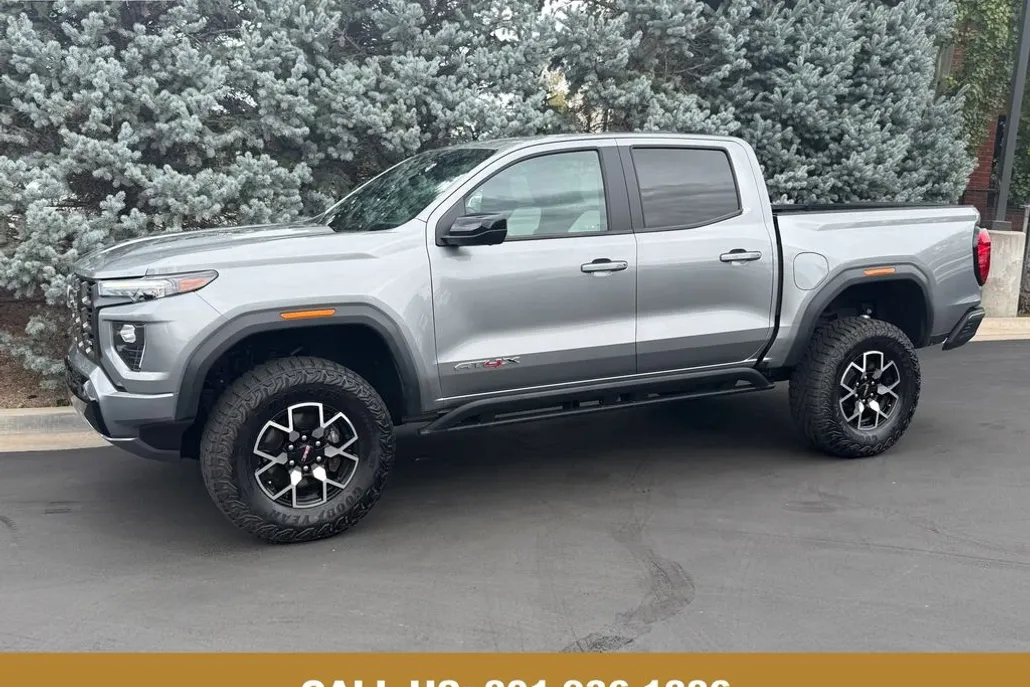 2024 Gmc Canyon AT4X photo 1