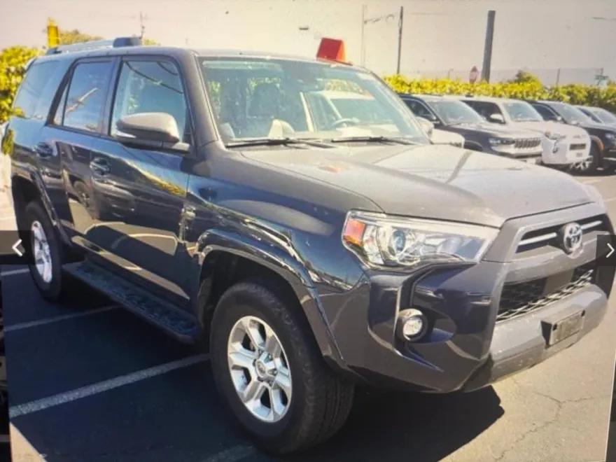 2024 Toyota 4Runner SR5 Premium photo 1