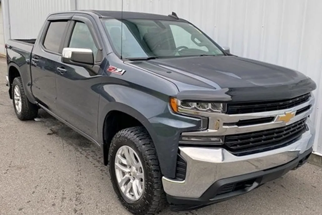 2019 Chevrolet Silverado 1500 LT photo 1