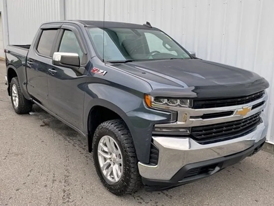 2019 Chevrolet Silverado 1500 LT photo 1