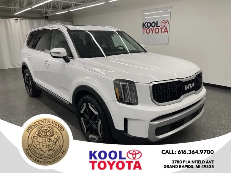 2024 Kia Telluride EX photo 1