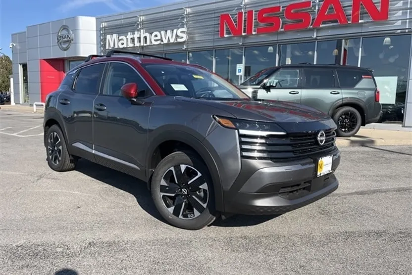 2025 Nissan Kicks SV photo 1