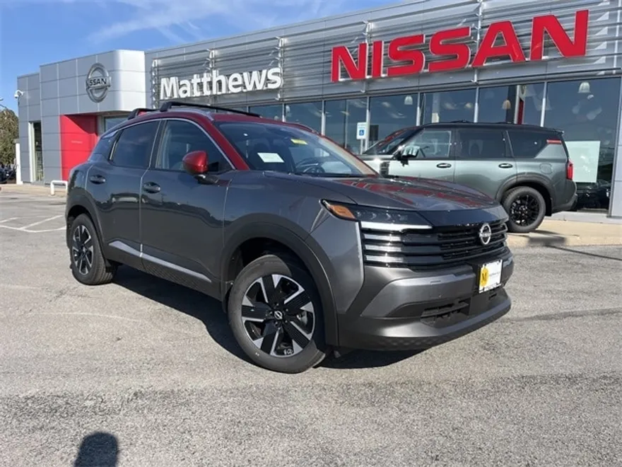 2025 Nissan Kicks SV photo 1