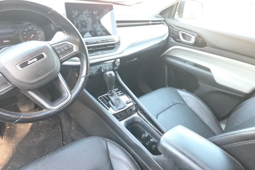2022 Jeep Compass Limited photo 1
