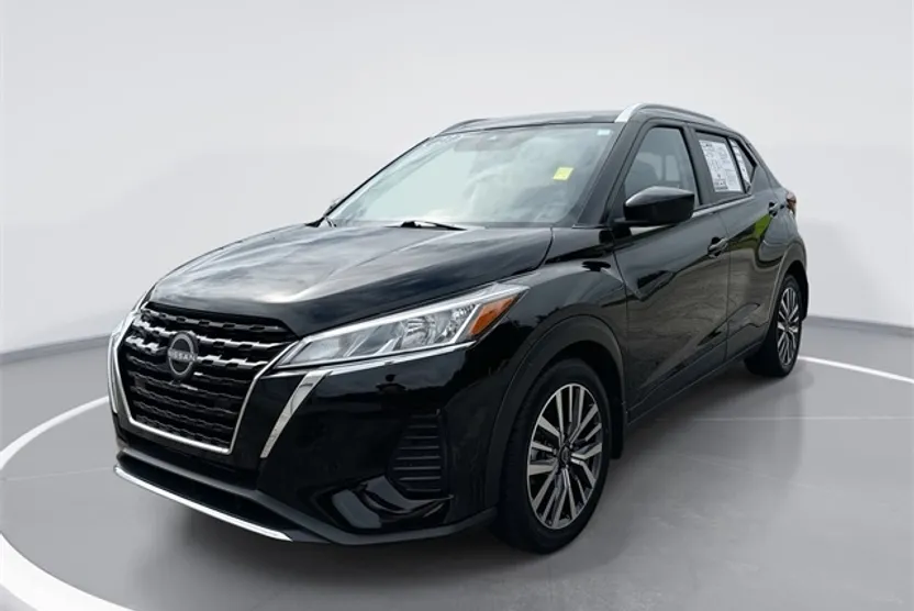 2023 Nissan Kicks SV photo 1