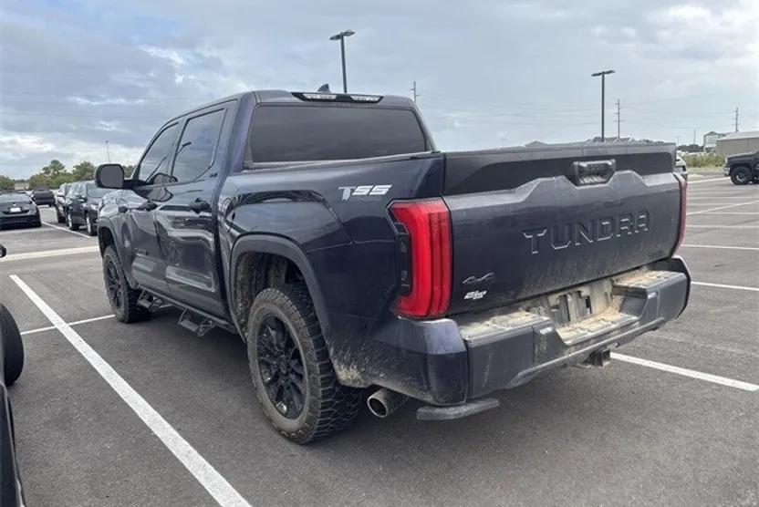 2023 Toyota Tundra SR5 photo 1