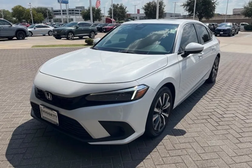 2024 Honda Civic EX-L photo 1
