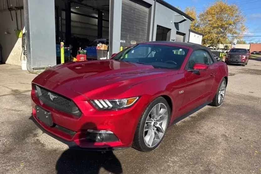 2017 Ford Mustang GT Premium photo 1