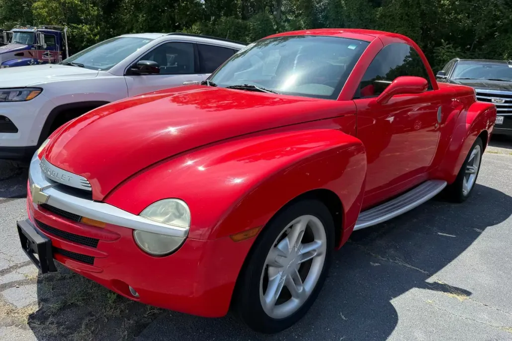 2005 Chevrolet SSR photo 1