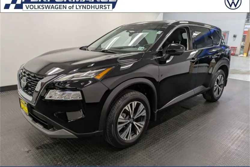 2021 Nissan Rogue SV photo 1