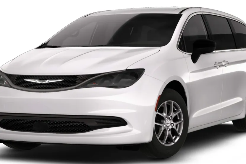 2026 Chrysler Voyager LX photo 1
