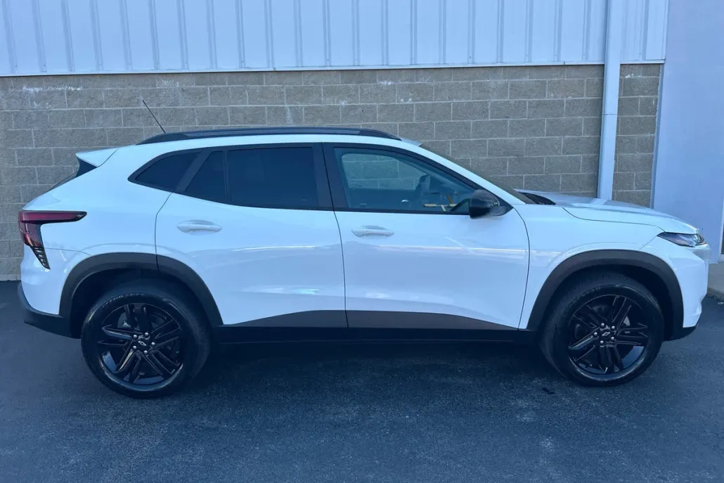 2024 Chevrolet Trax ACTIV photo 1