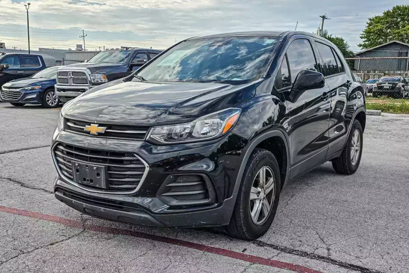 2017 Chevrolet Trax LS photo 1
