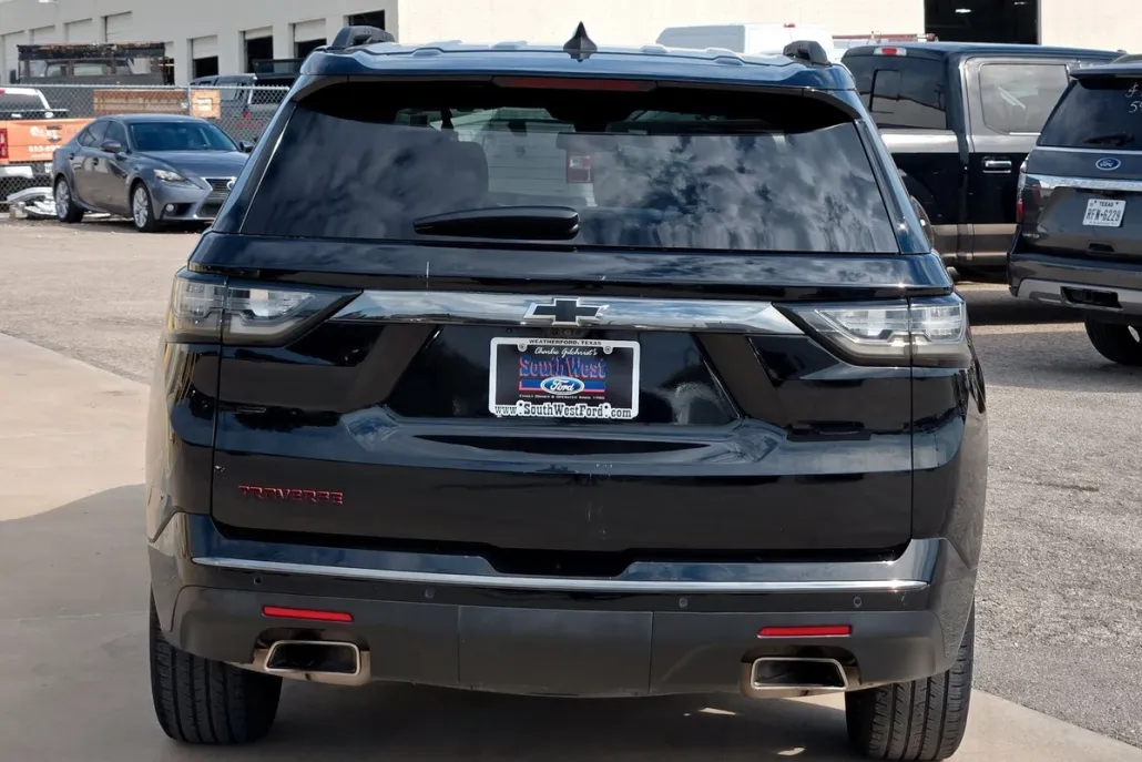 2019 Chevrolet Traverse Premier photo 1