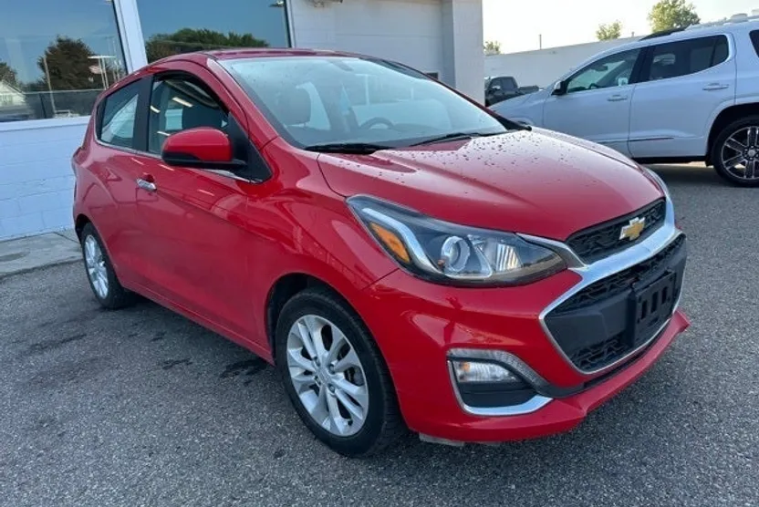 2022 Chevrolet Spark 2LT photo 1