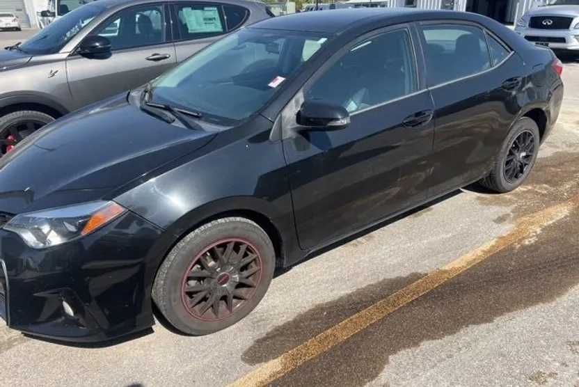 2014 Toyota Corolla L photo 1