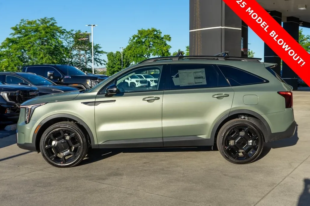 2025 Kia Sorento X-Line EX photo 1