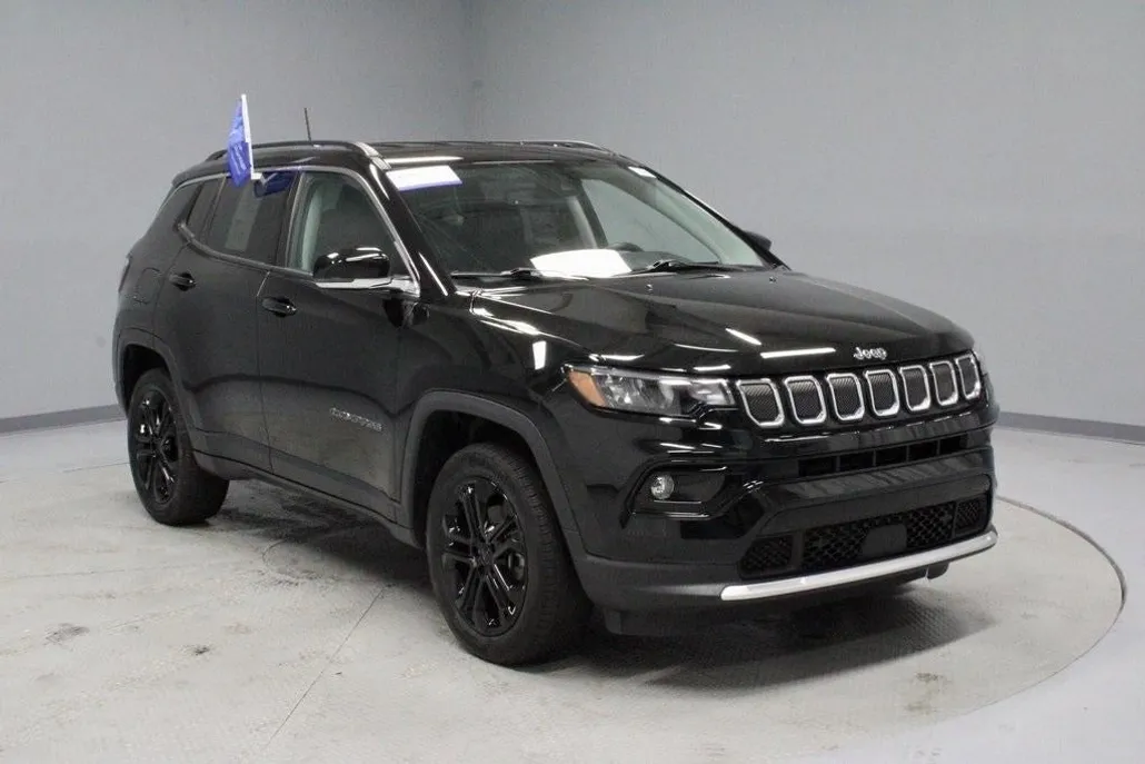 2022 Jeep Compass Limited photo 1
