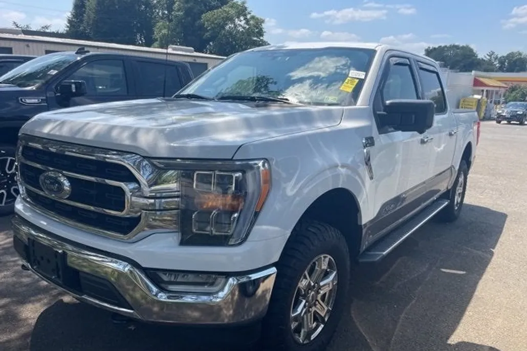 2022 Ford F-150 XLT FX4 photo 1