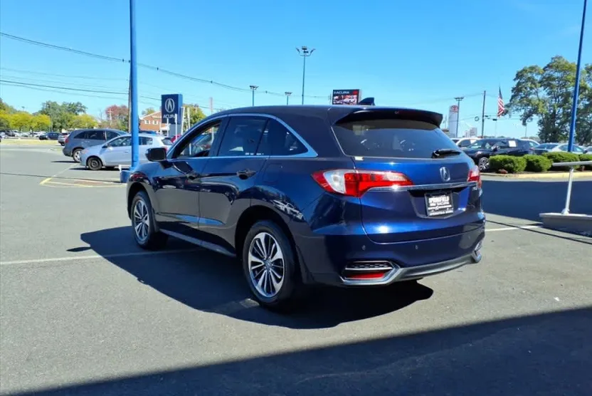 2017 Acura RDX Advance photo 1