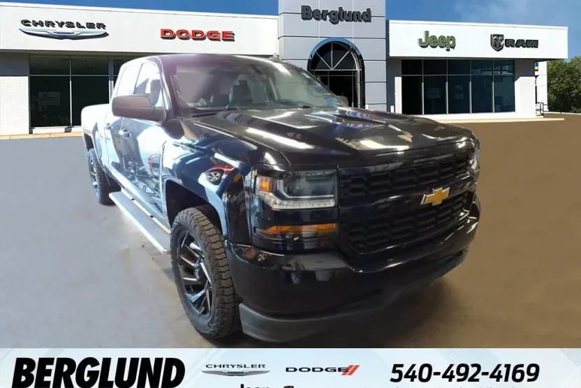 2018 Chevrolet Silverado 1500 Custom photo 1