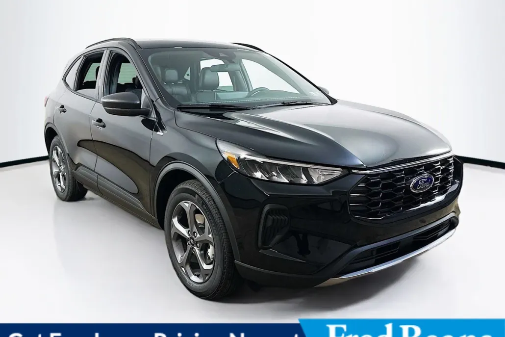 2025 Ford Escape ST-Line photo 1