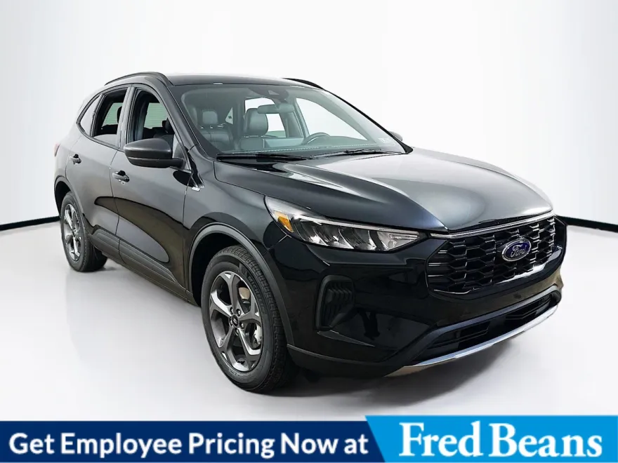 2025 Ford Escape ST-Line photo 1