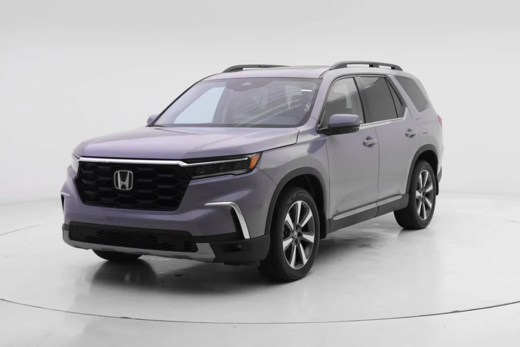 2025 Honda Pilot Touring photo 1