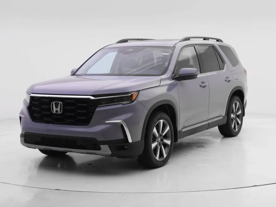 2025 Honda Pilot Touring photo 1