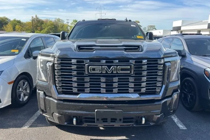 2024 Gmc Sierra 2500 HD Denali Ultimate photo 1